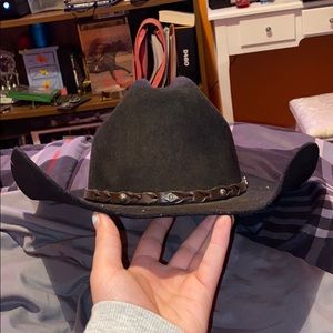 Justin XX Cowboy hat 🤠